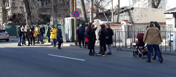 Cum se votează la Ambasada Republicii Moldova de la București Cum se votează la Ambasada Republicii Moldova de la București - Sputnik Moldova-România