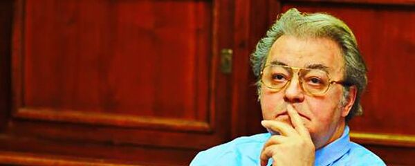 Corneliu Vadim Tudor - Sputnik Moldova-România