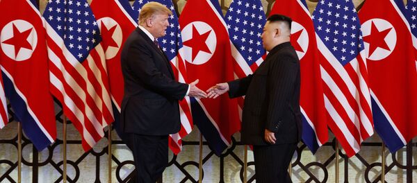 President Donald Trump meets North Korean leader Kim Jong Un - Sputnik Молдова