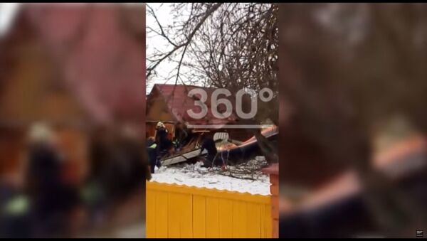 Видео падения самолета в Коломенском районе Подмосковья - Sputnik Молдова