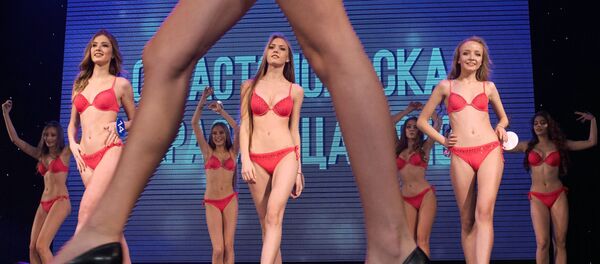 Participantele la concursul Miss Sevastopol 2019 Participantele la concursul Miss Sevastopol 2019 - Sputnik Moldova-România