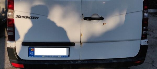 Microbuz care transporta peste 600 de kg de carne, fără acte de proveniență - Sputnik Moldova