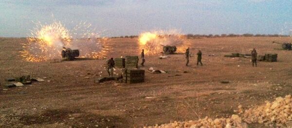 Сирийская артиллерия против боевиков ИГ на севере провинции Хама - Sputnik Молдова