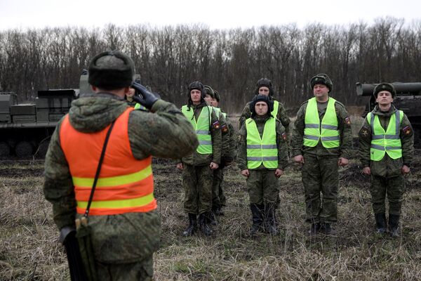 Военнослужащие отряда ликвидации последствий чрезвычайных ситуаций Краснодарского гарнизона Южного военного округа - Sputnik Молдова