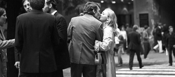 Влюбленные на улице Вильнюса. 1973 год - Sputnik Молдова