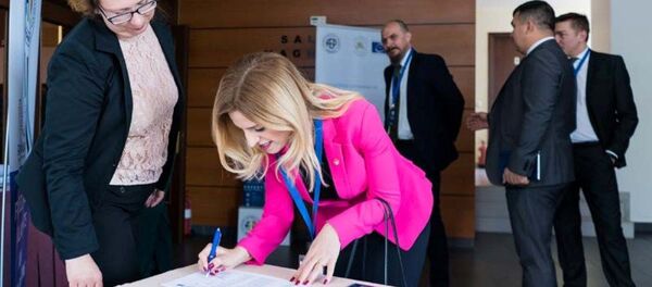 Înregistrare la Autoritatea Electorală Permanentă Înregistrare la Autoritatea Electorală Permanentă - Sputnik Moldova-România