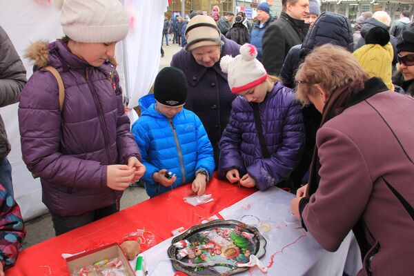 Festival de zile mari: Venirea primăverii și sărbătoarea „Mărțișorului” în Moscova - Foto Festival de zile mari: Venirea primăverii și sărbătoarea „Mărțișorului” în Moscova - Foto - Sputnik Moldova