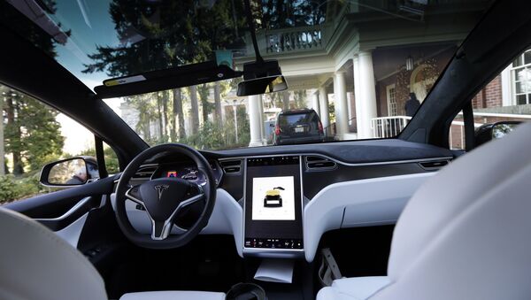 The interior of a Tesla Model X 75D semi-autonomous electric vehicle - Sputnik Молдова