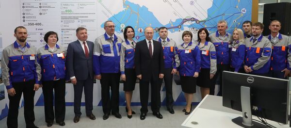 Рабочая поездка президента РФ В. Путина в Крым  - Sputnik Moldova-România