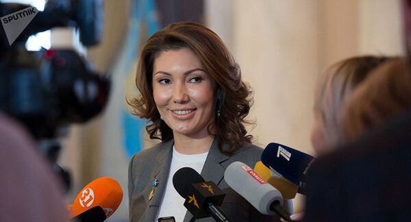 Noul spicher al senatului Kazahstanului este Dariga Nazarbaeva, fiica ex-președintelui Noul spicher al senatului Kazahstanului este Dariga Nazarbaeva, fiica ex-președintelui - Sputnik Moldova