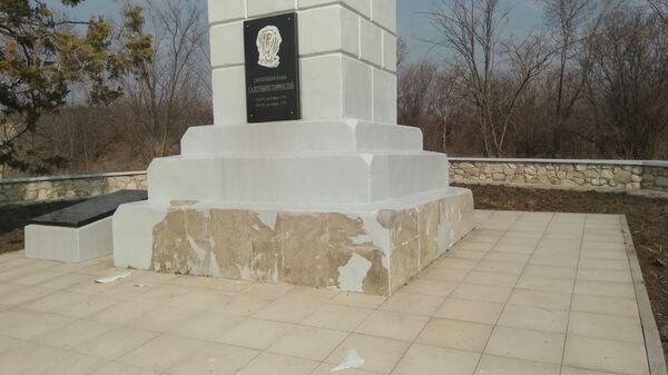 Что случилось с памятником Потемкину в молдавском селе - Sputnik Молдова
