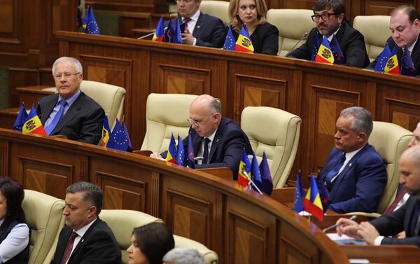 В новый парламент вошли политические старожилы... - Sputnik Молдова