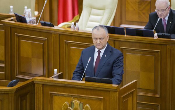 Открывая заседание парламента, президент страны Игорь Додон призвал политиков к диалогу и консенсусу.   - Sputnik Молдова