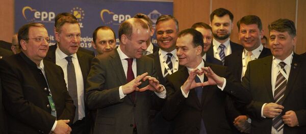 Partidul Naţional Liberal, Ludovic Orban, Manfred Weber Partidul Naţional Liberal, Ludovic Orban, Manfred Weber - Sputnik Moldova-România