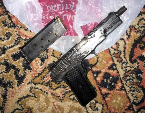 Arsenal de arme periculoase în Capitală: Iată pentru cine erau destinate – Video - Sputnik Moldova