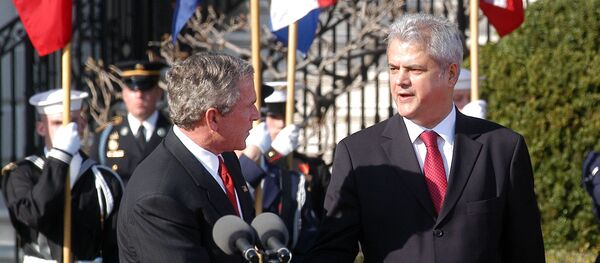 Adrian Năstase și G. W. Bush jr - Sputnik Moldova-România