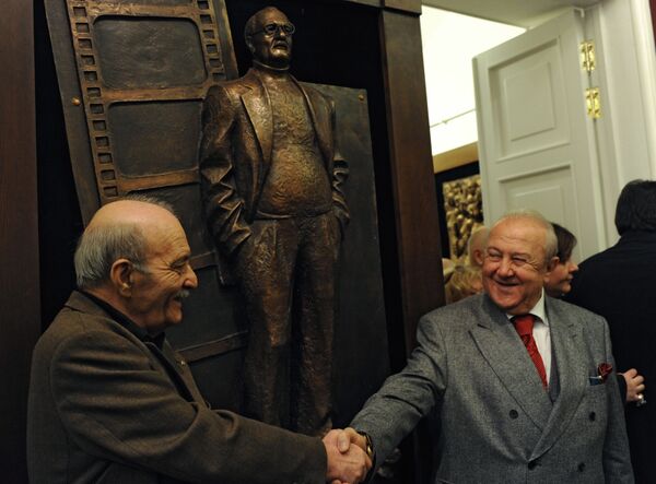 Кинорежиссер Георгий Данелия и скульптор Зураб Церетели, 2009 год - Sputnik Молдова