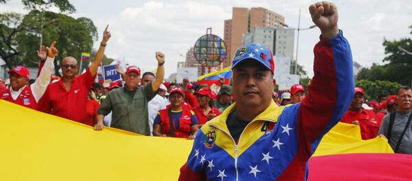 Акция в поддержку Н. Мадуро в Венесуэле Акция в поддержку Н. Мадуро в Венесуэле - Sputnik Молдова
