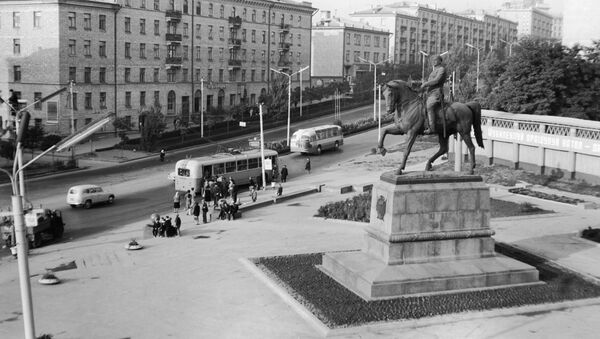 Памятник Григорию Котовскому - Sputnik Молдова