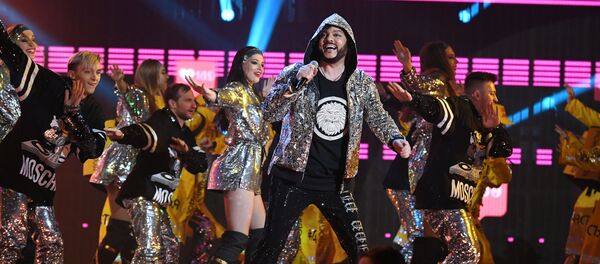 Певец Филипп Киркоров выступает на музыкальной премии Жара Music Awards Певец Филипп Киркоров выступает на музыкальной премии Жара Music Awards - Sputnik Молдова