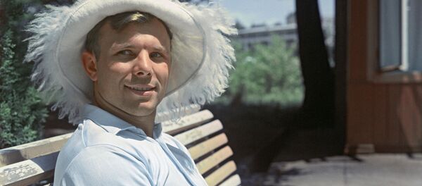 Первый в мире космонавт, Герой Советского Союза Юрий Гагарин - Sputnik Молдова