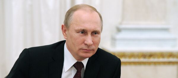 Президент РФ В.Путин поздравил всех женщин России с Международным женским днем Президент РФ В.Путин поздравил всех женщин России с Международным женским днем - Sputnik Moldova-România