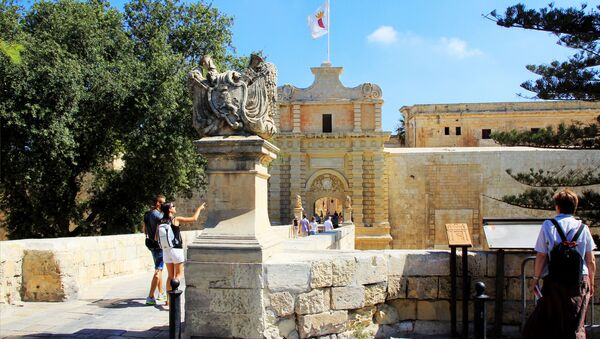 Ворота Мдины, древней столицы Мальты - Sputnik Moldova-România