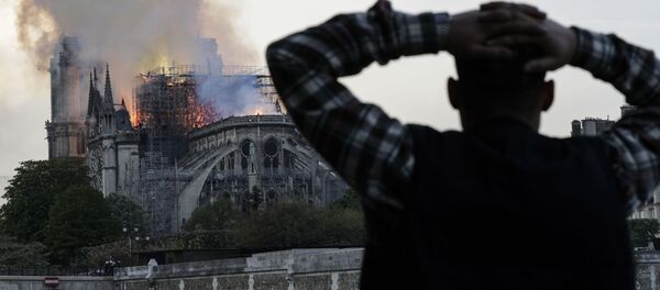 Notre-Dame - Incendiu Notre-Dame - Incendiu - Sputnik Moldova