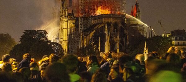 Notre-Dame - Incendiu Notre-Dame - Incendiu - Sputnik Moldova