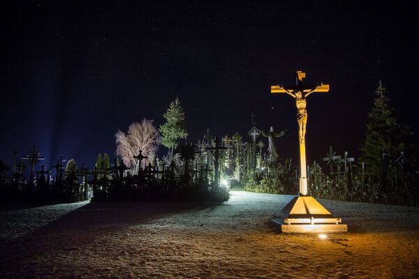 Гора Крестов - святыня и место паломничества в Литве - Sputnik Молдова