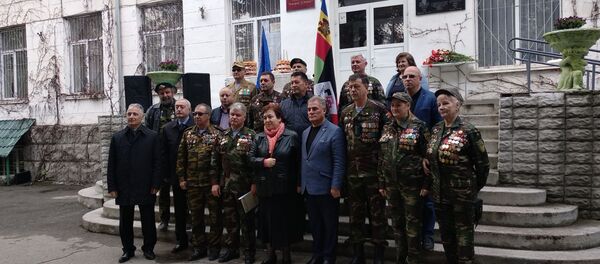 Память героев Афганистана, Сергея Богзы и Валерия Заватина, увековечена в столичном лицее имени Даниани - Sputnik Молдова