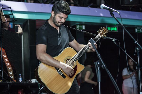 Интервью: Виктор Балан представит Молдову на Новой Волне – 2019 - Sputnik Молдова