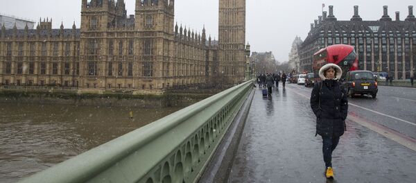 Ploi în Londra - Sputnik Moldova-România