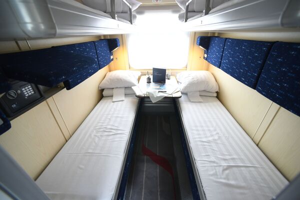 Уютные и мягкие полки позволят пассажирам хорошо выспаться. - Sputnik Молдова