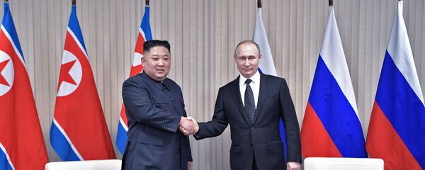 Президент РФ В. Путин встретился с лидером КНДР Ким Чен Ыном - Sputnik Moldova-România
