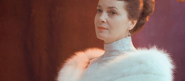 Элина Авраамовна Быстрицкая, актриса театра и кино, народная артистка РСФСР Элина Авраамовна Быстрицкая, актриса театра и кино, народная артистка РСФСР - Sputnik Молдова