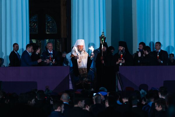 Mesajul Mitropolitului Vladimir din noaptea Învierii: Îndemn la dragoste și unitate Mesajul Mitropolitului Vladimir din noaptea Învierii: Îndemn la dragoste și unitate - Sputnik Moldova