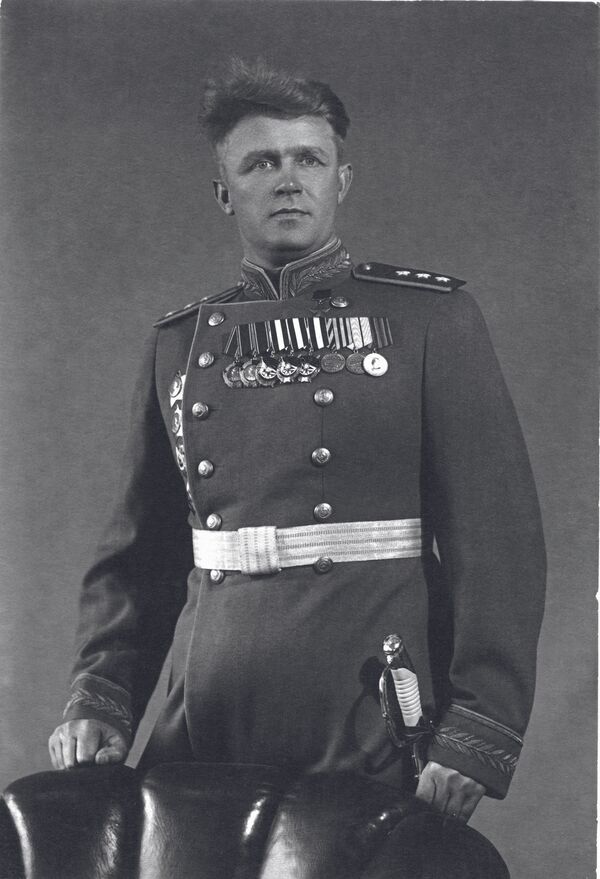 Генерал-полковник С.И. Руденко в парадной форме - Sputnik Молдова