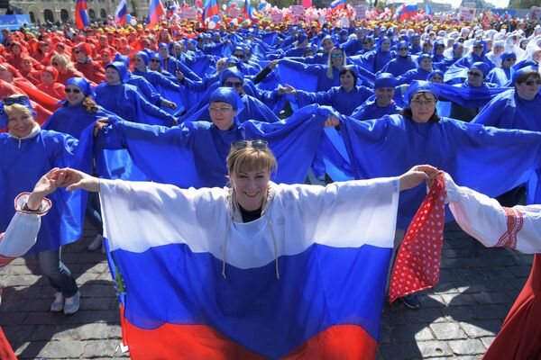 Первомайская демонстрация на Красной площади - Sputnik Молдова