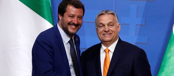 Matteo Salvini și Viktor Orban Matteo Salvini și Viktor Orban - Sputnik Moldova-România