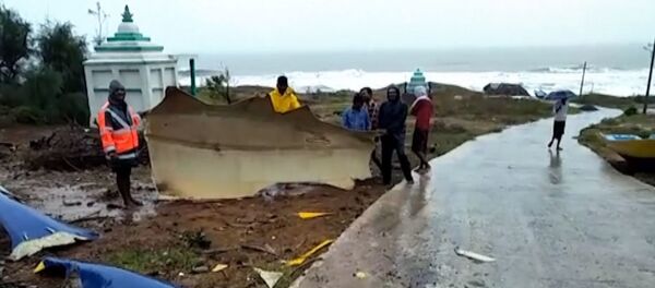 Мощный тайфун Фани обрушился на Индию Мощный тайфун Фани обрушился на Индию - Sputnik Молдова