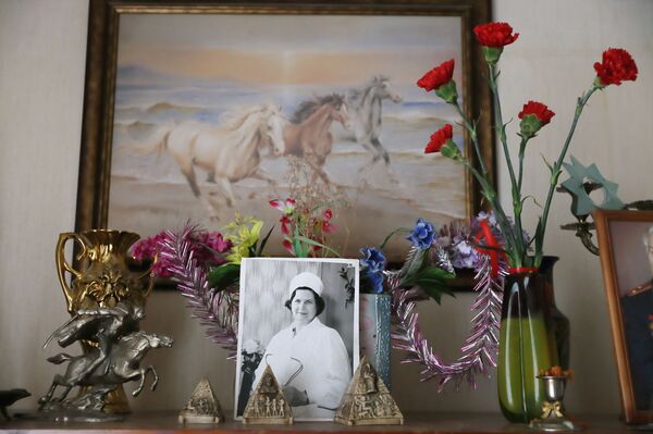 Молод душой, как в 18 лет: интервью с ветераном-поэтом Иваном Сухоруковым Молод душой, как в 18 лет: интервью с ветераном-поэтом Иваном Сухоруковым - Sputnik Молдова