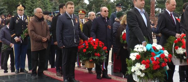 День Победы 2019: в Кишиневе почтили память героев войны День Победы 2019: в Кишиневе почтили память героев войны - Sputnik Молдова