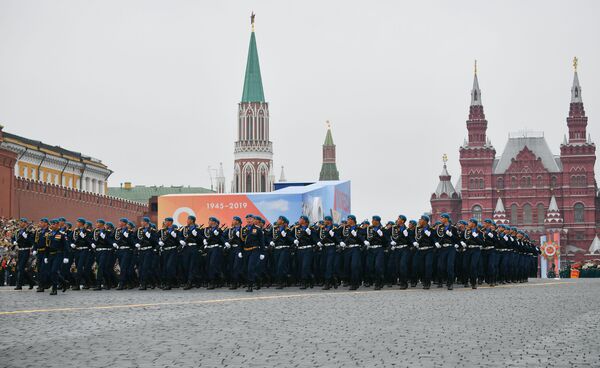 Военный парад на Красной площади, посвящённом 74-й годовщине Победы в Великой Отечественной войне  - Sputnik Молдова