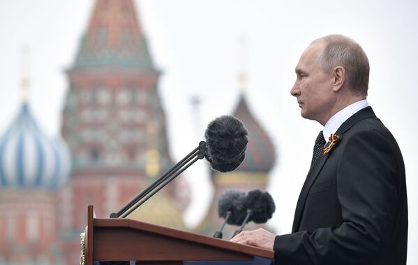 Președintele Federației Ruse, Vladimir Putin, la parada din Piața Roșie, 9 mai 2019 - Sputnik Moldova