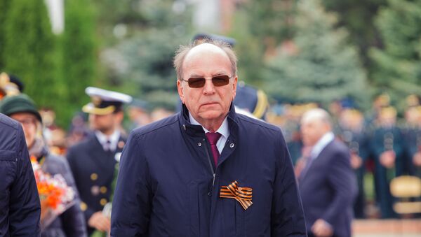 Празднование Дня Победы в Кишиневе Посол России в Молдове Олег Васнецов - Sputnik Moldova