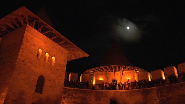 La Cetatea Soroca a avut loc acțiunea ”Noaptea Muzeelor” - Sputnik Moldova