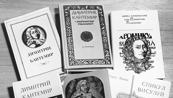Книги, выпущенные к юбилею Дмитрия Кантемира - Sputnik Moldova