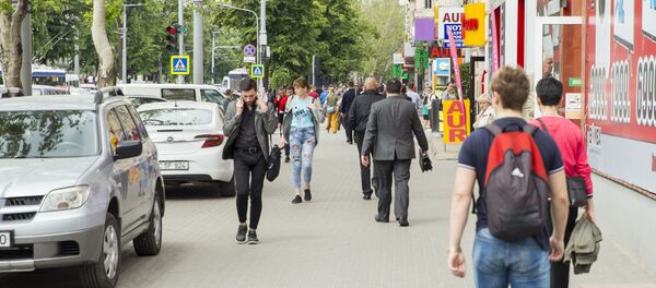 Люди в городе - Sputnik Moldova