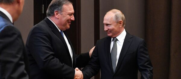 Vladimir Putin și Mike Pompeo Vladimir Putin și Mike Pompeo - Sputnik Moldova-România